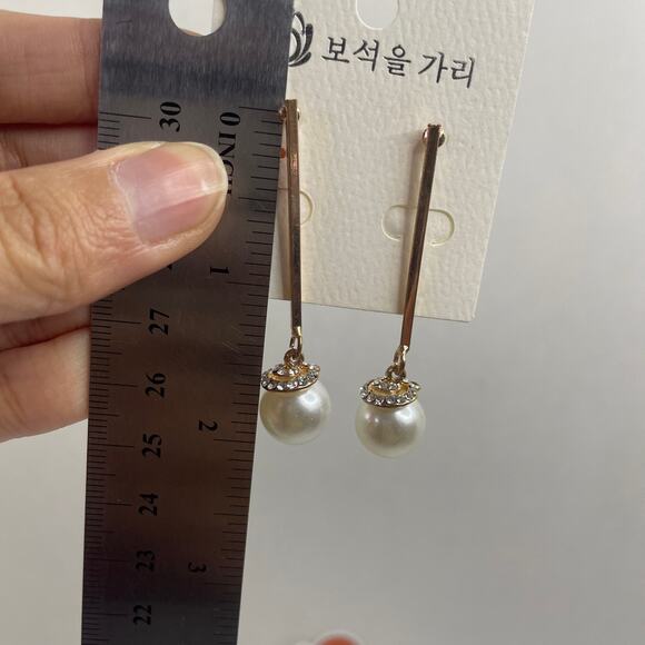 NWT Lot Of 3 Earrings Piercing Gold Pearl Dangling Gemstone Flower Shiny - Picture 8 of 10